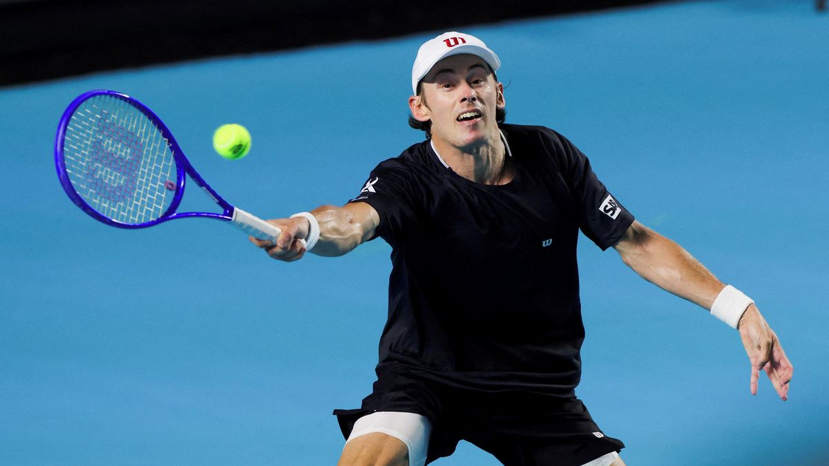 Dvojnásobný šampion z Acapulca De Minaur vypadl s hráčem ze druhé stovky žebříčku